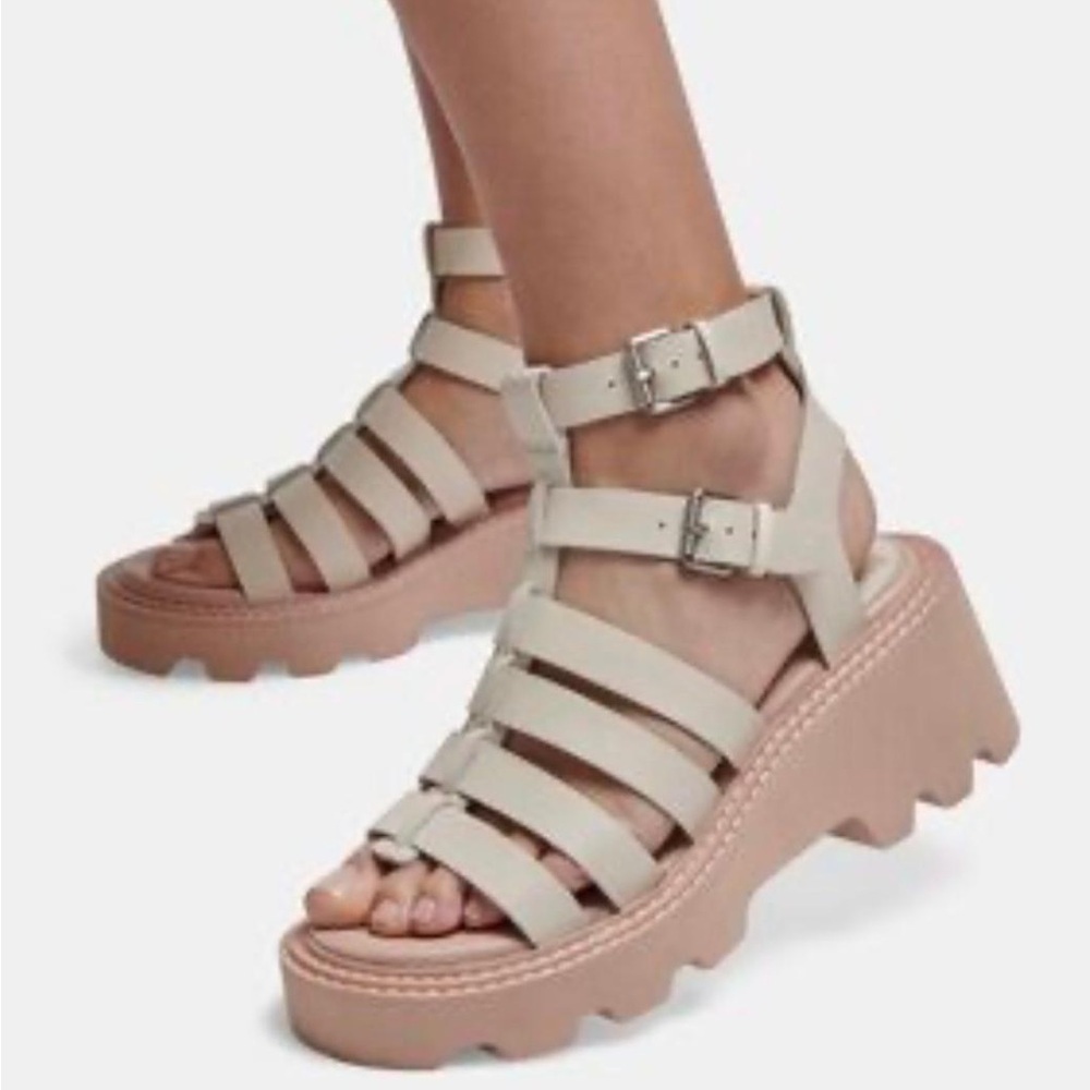 Dolce Vita Galore Lug Sole Ivory Leather Gladiator Platform Sandals - NWT